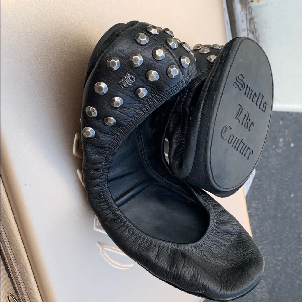 Juicy couture ballet flats.